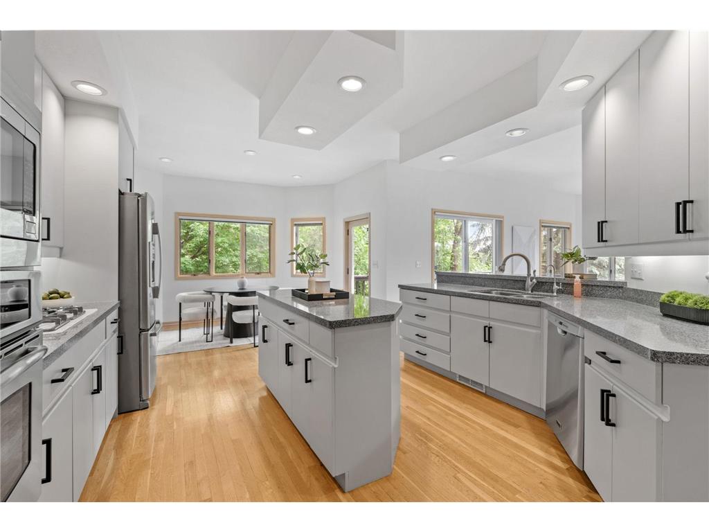 2065 Woodstone Court Victoria MN 55386 7088491 image14