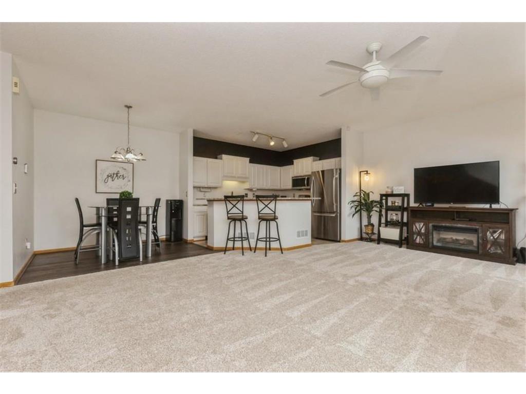 20651 Hampshire Way Lakeville MN 55044 6468658 image1