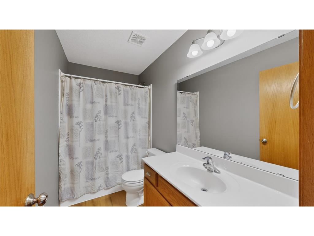 2067 26th Avenue NW Rochester MN 55901 7065105 image18