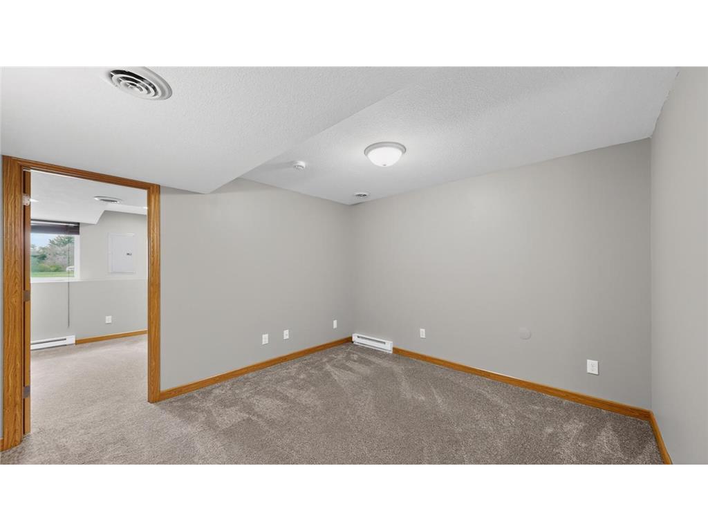 2067 26th Avenue NW Rochester MN 55901 7065105 image22