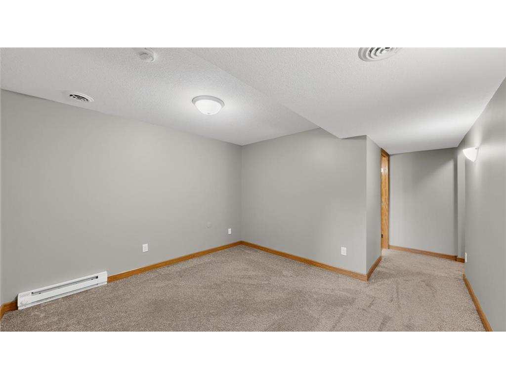2067 26th Avenue NW Rochester MN 55901 7065105 image23