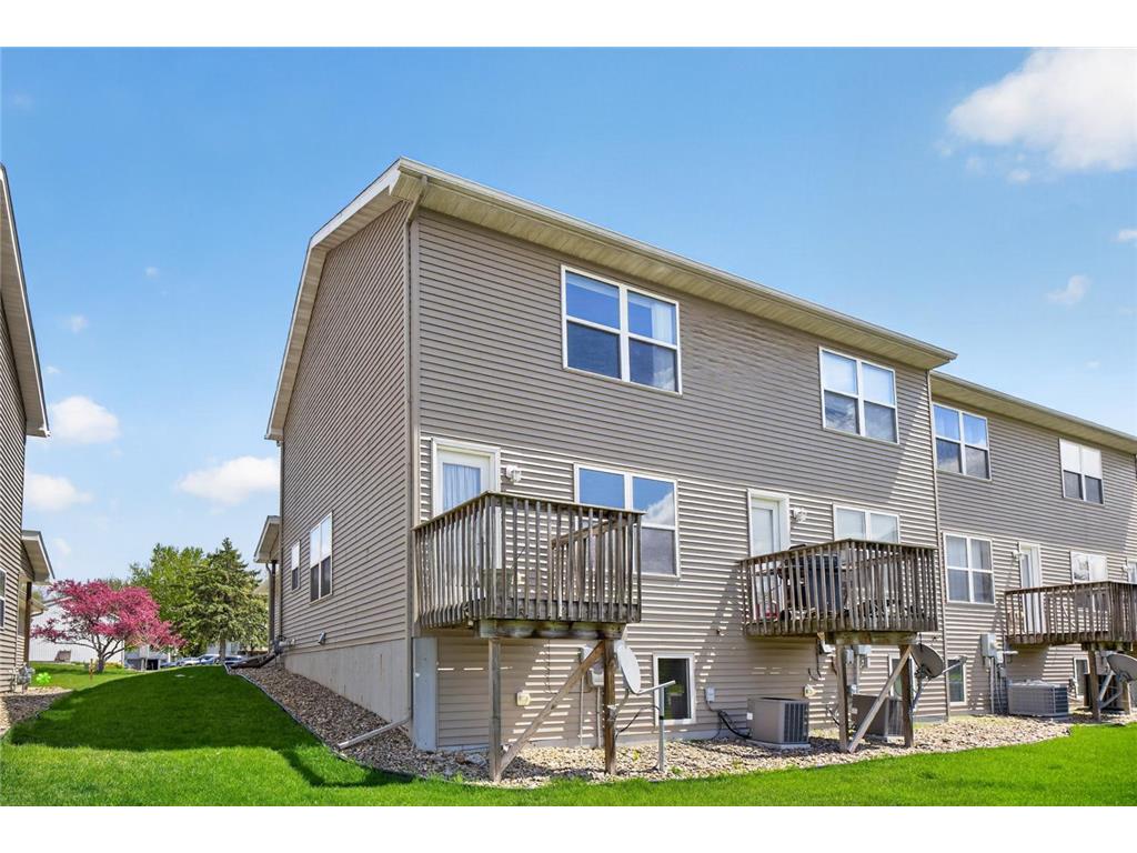 2067 26th Avenue NW Rochester MN 55901 7065105 image38