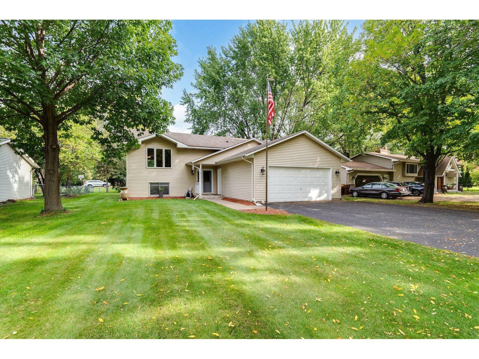 2067 Dotte Drive White Bear Lake MN 55110 6101193 image1