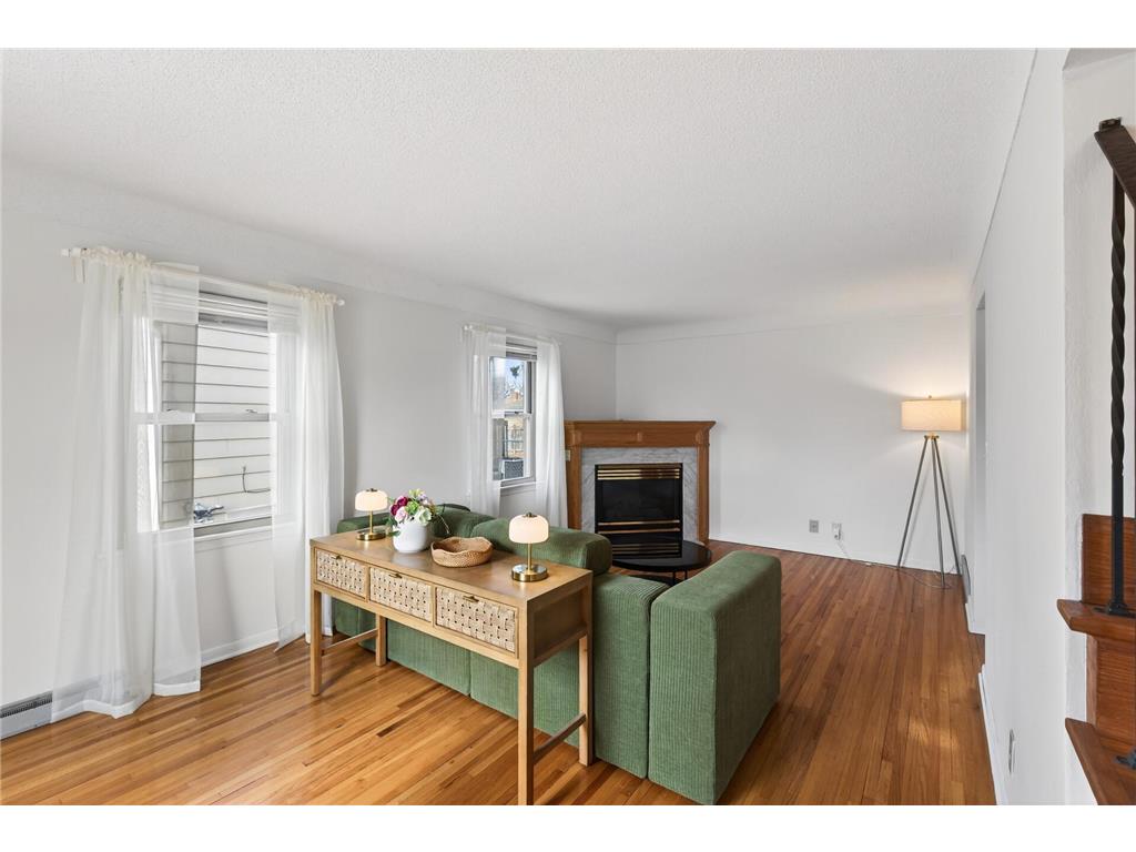 2067 Mesabi Avenue North Saint Paul MN 55109 6821443 image1