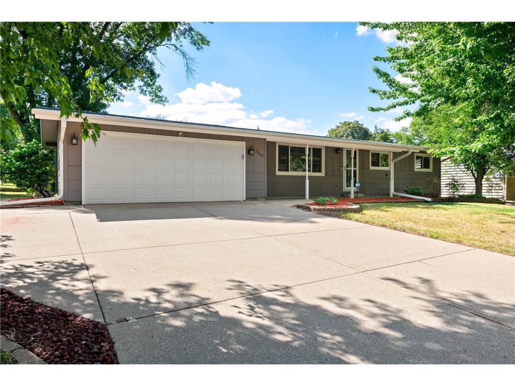 2067 Theresa Street, Mendota Heights, MN, 55120 MLS 6247023 Edina