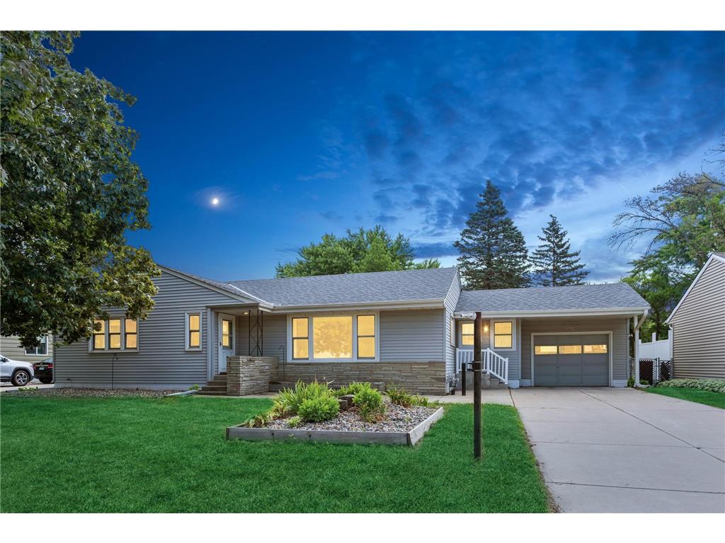 20670 Holiday Avenue Lakeville MN 55044 6400145 image1