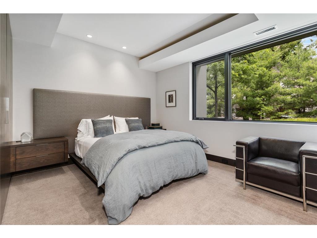 20670 Linwood Road Deephaven MN 55331 - Lake Minnetonka 6769887 image33