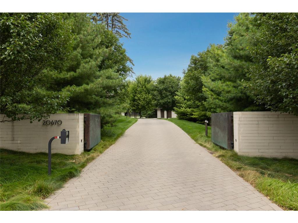 20670 Linwood Road Deephaven MN 55331 - Lake Minnetonka 6769887 image52