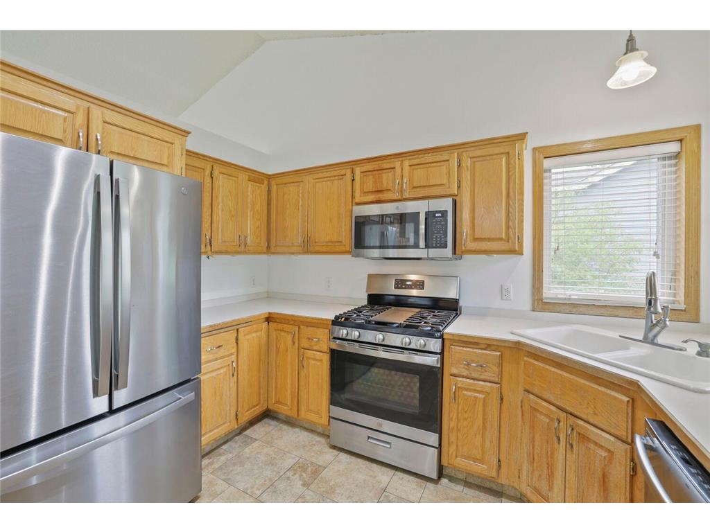 2068 124th Lane NW Coon Rapids MN 55448 7089368 image16