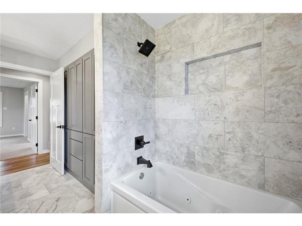 2068 Millersburg Boulevard W Northfield MN 55019 7037570 image21