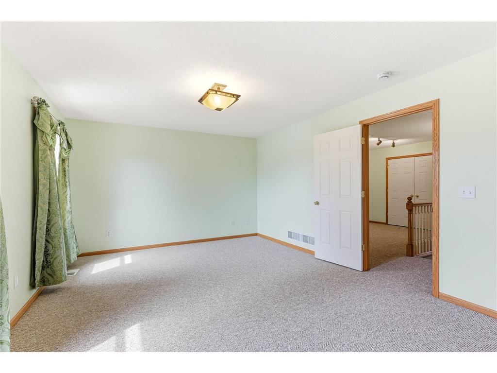 2068 Shryer Court E North Saint Paul MN 55109 7043017 image24
