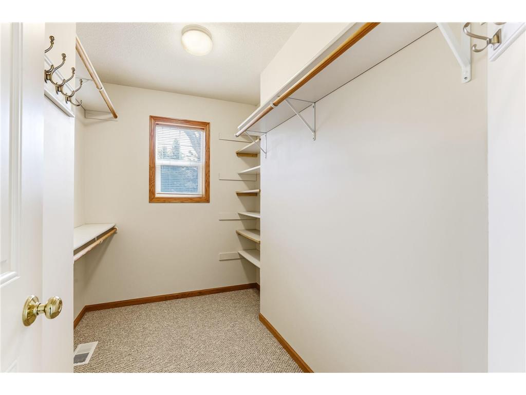 2068 Shryer Court E North Saint Paul MN 55109 7043017 image27