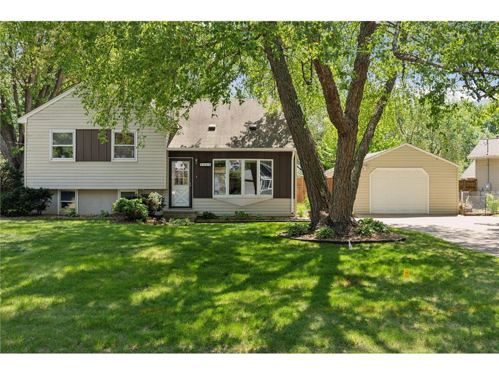 2069 Cedar Drive New Brighton MN 55112 6718955 image1