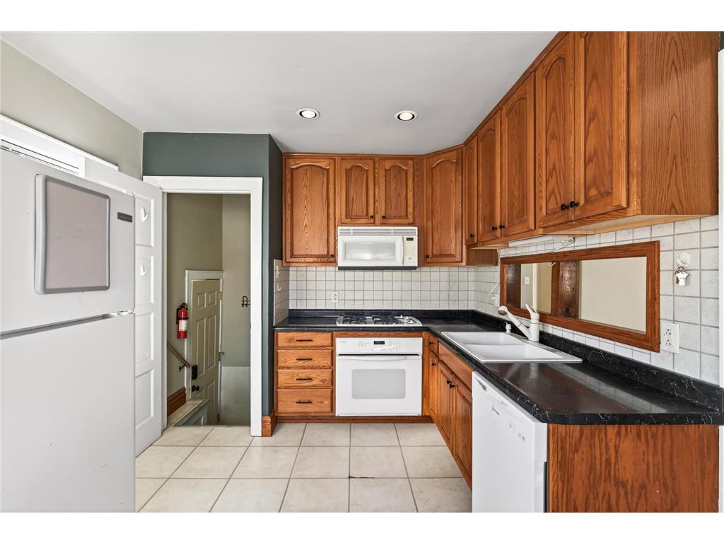 2069 Manitou Avenue Saint Paul MN 55119 7012243 image12