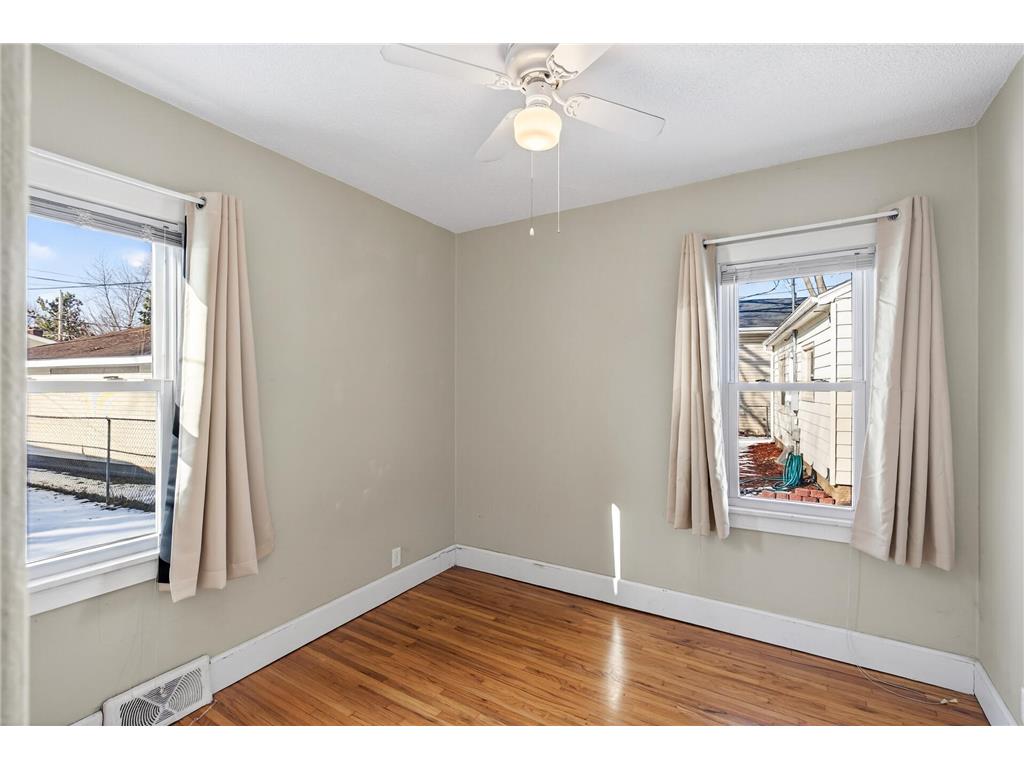 2069 Manitou Avenue Saint Paul MN 55119 7012243 image16