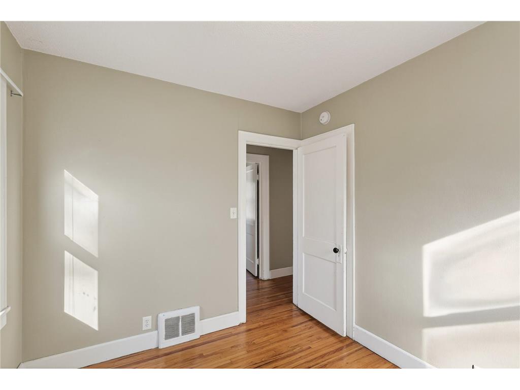 2069 Manitou Avenue Saint Paul MN 55119 7012243 image20