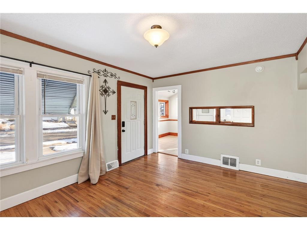 2069 Manitou Avenue Saint Paul MN 55119 7012243 image7