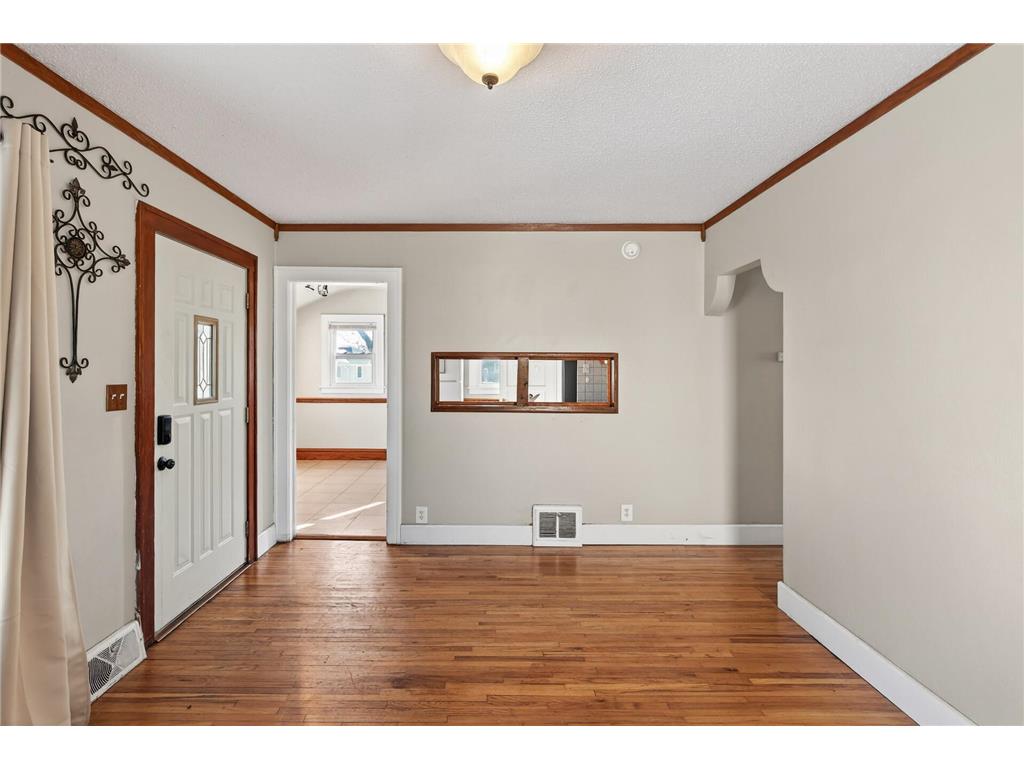 2069 Manitou Avenue Saint Paul MN 55119 7012243 image8