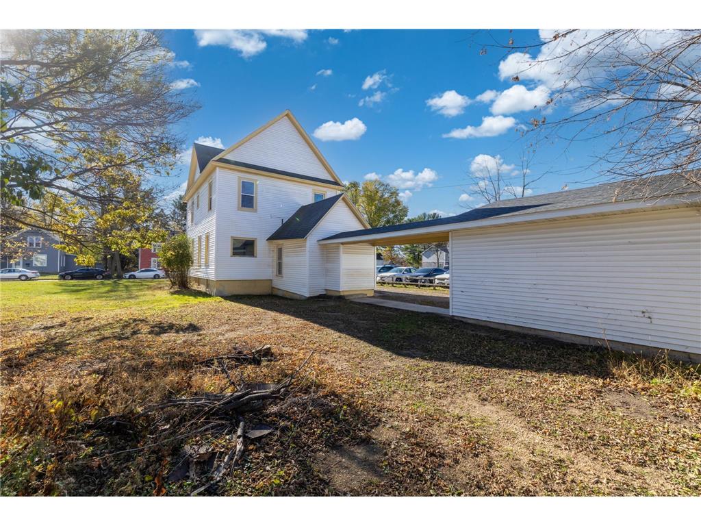 207 12th Avenue W Menomonie WI 54751 6812743 image5