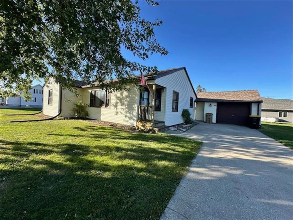 207 1st Street SE Eitzen MN 55931 6616422 image1