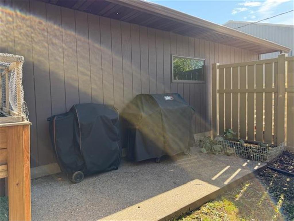 207 2nd Street NW Freeport MN 56331 6802139 image20