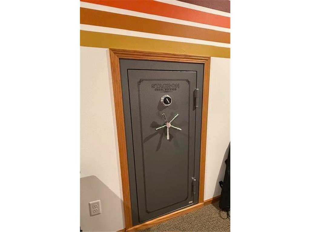 207 2nd Street NW Freeport MN 56331 6802139 image76