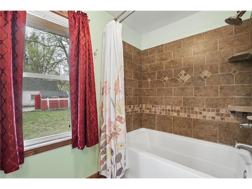 207 3rd Avenue NE Saint Cloud MN 56304 7040026 image13