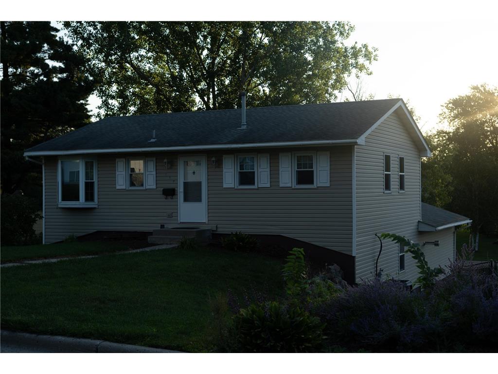 207 5th Avenue, New Prague, MN, 56071 MLS 6245328 Edina Realty