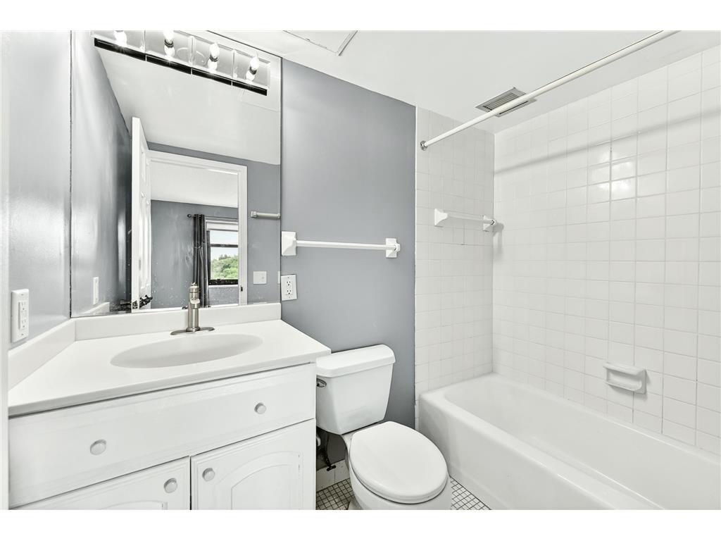 207 5th Avenue SW #1001 Rochester MN 55902 7074684 image26