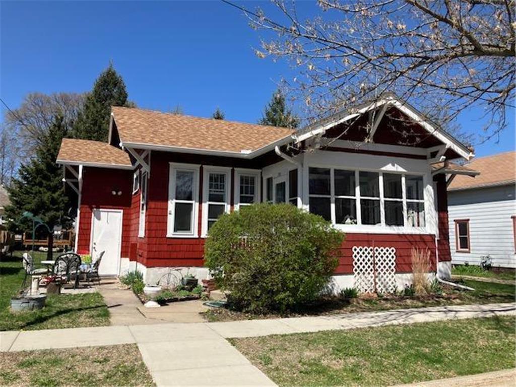 207 5th Street NE Waseca MN 56093 6712574 image1