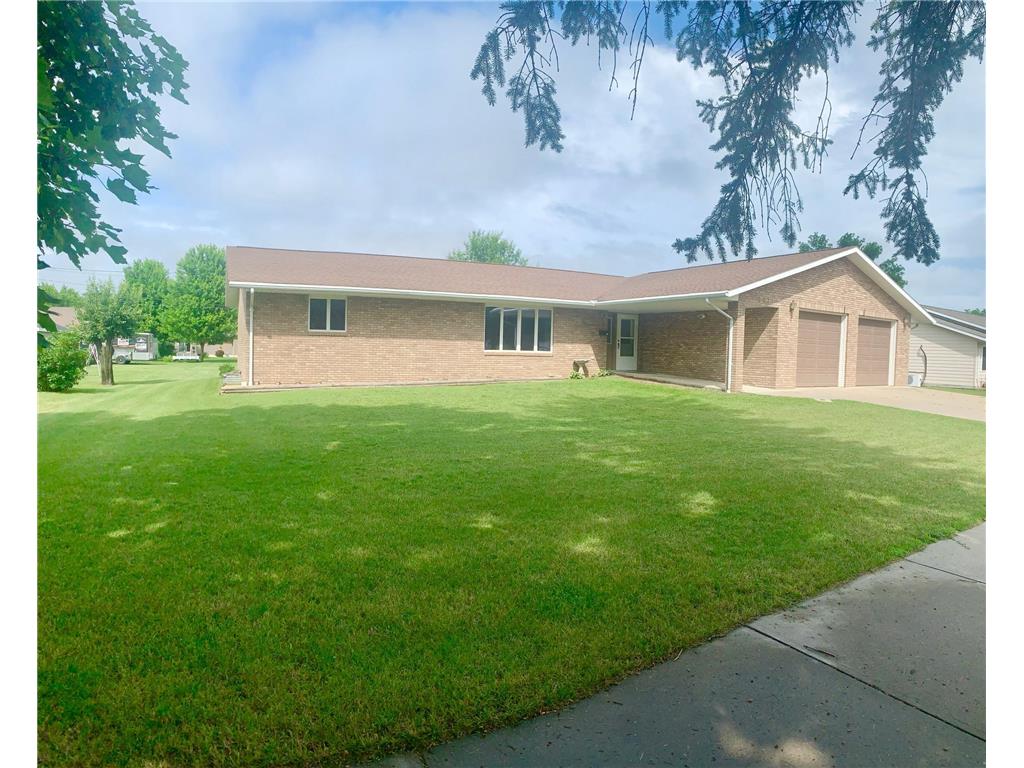 207 6th Street W Canby MN 56220 6556149 image1