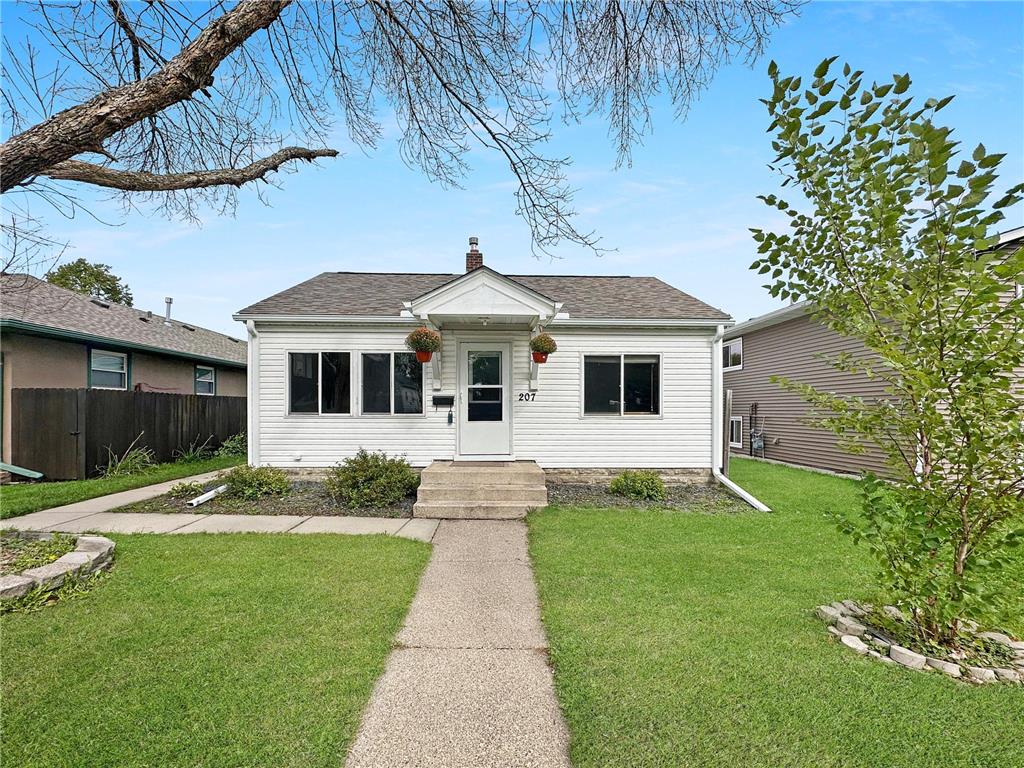 207 Douglas Street E South Saint Paul MN 55075 6428302 image1