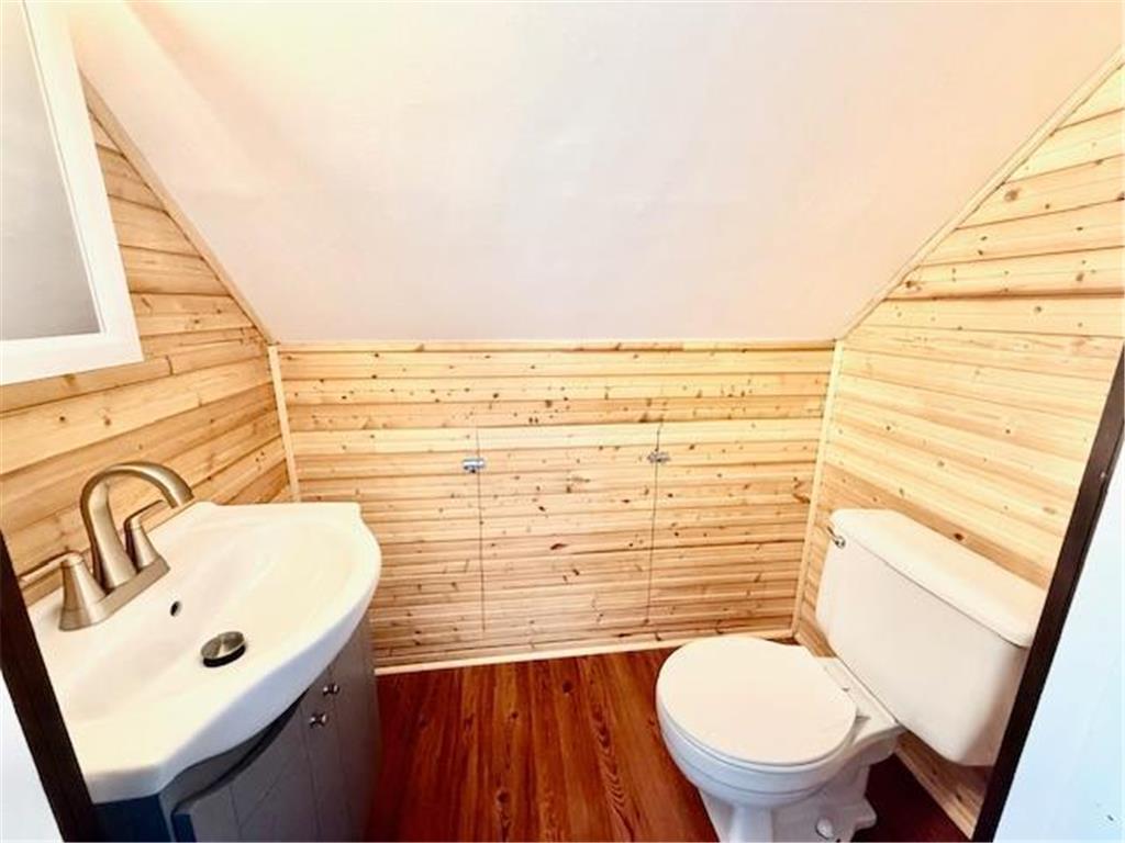 207 E Broadway Street Redwood Falls MN 56283 6789560 image18