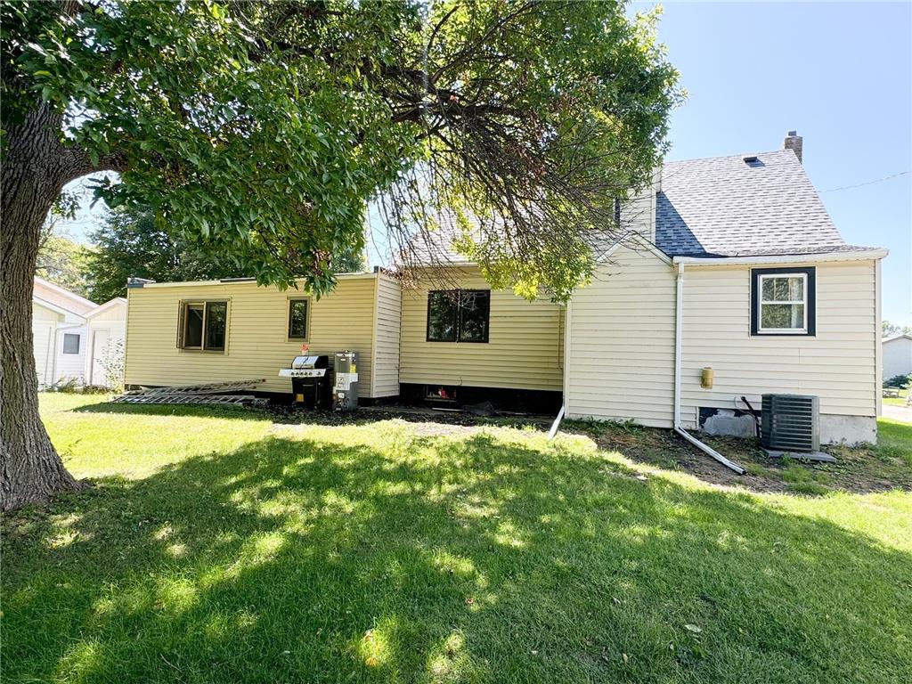 207 E Duroe Street Jeffers MN 56145 7023150 image30