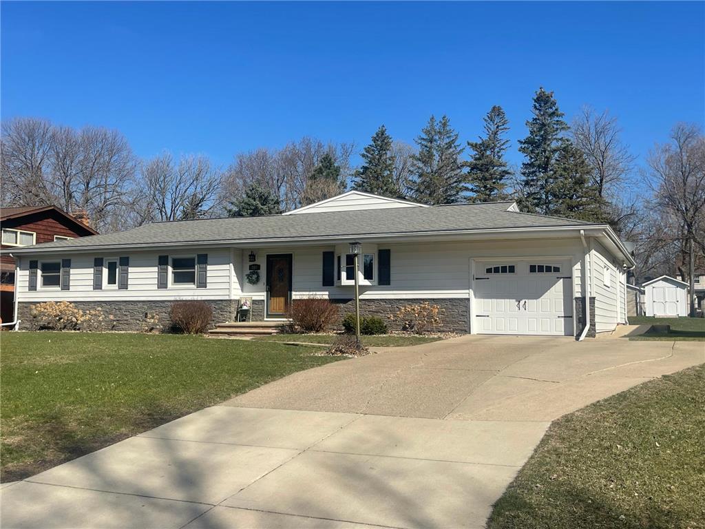 207 E Hollett Street Tracy MN 56175 7050035 image1