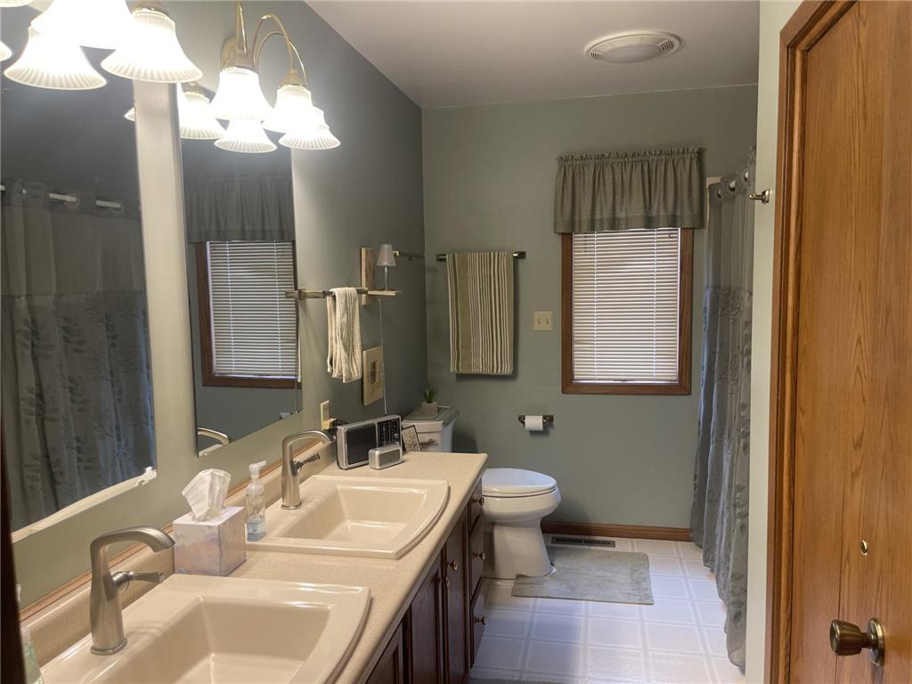 207 E Hollett Street Tracy MN 56175 7050035 image3