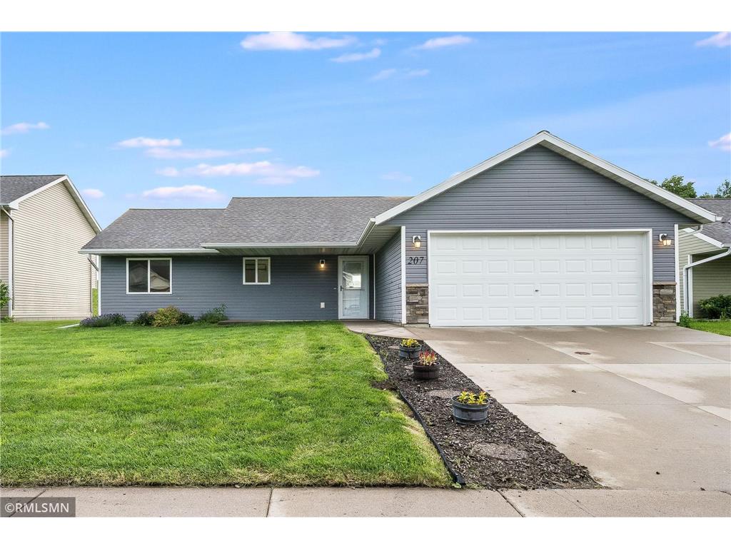 207 Falcon Run Eagle Lake MN 56024 6559833 image1