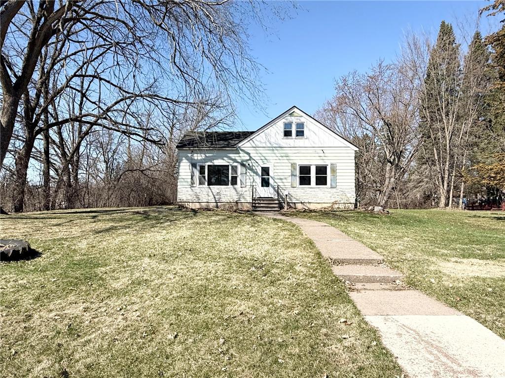 207 Grove Street N Mora MN 55051 7057003 image1