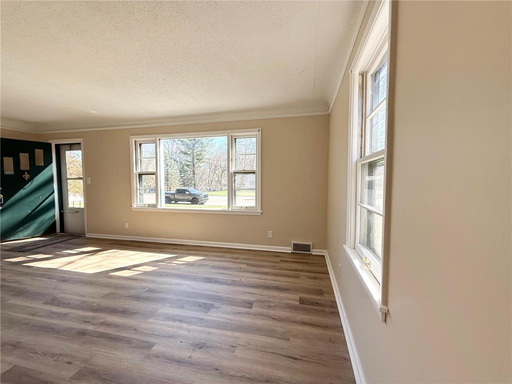 207 Grove Street N Mora MN 55051 7057003 image2