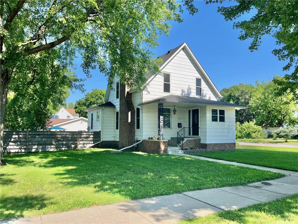 207 N 5th Street Marshall MN 56258 6760154 image1