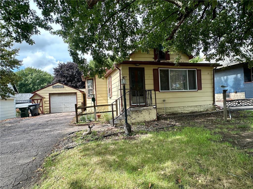 207 N Kniss Avenue Luverne MN 56156 6712583 image1