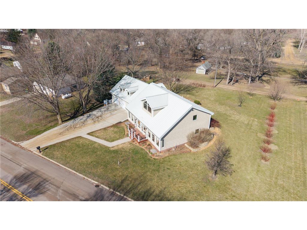 207 N Main Street Taunton MN 56291 7048396 image31