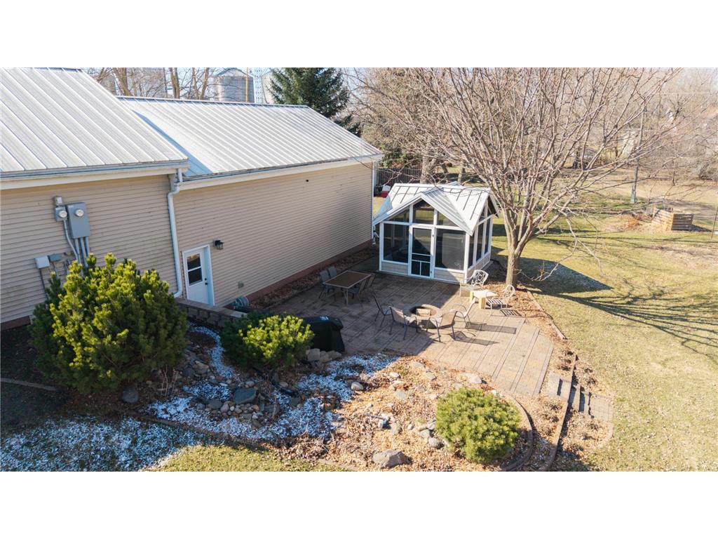 207 N Main Street Taunton MN 56291 7048396 image32