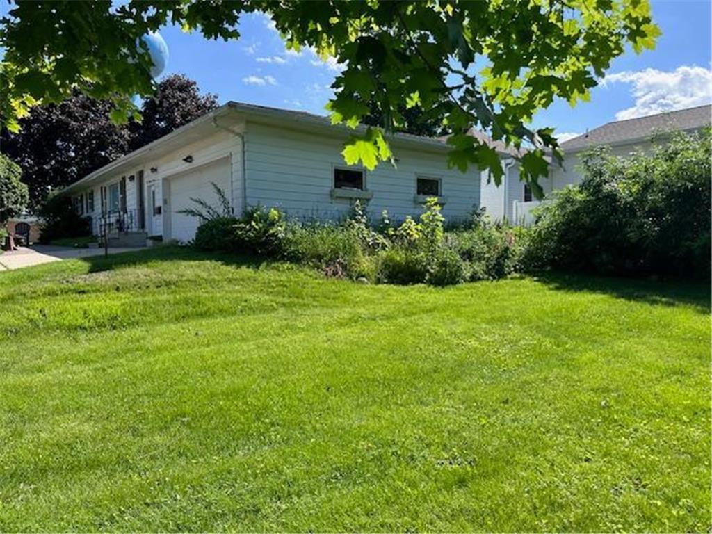 207 N Pine Street Caledonia MN 55921 7078608 image11