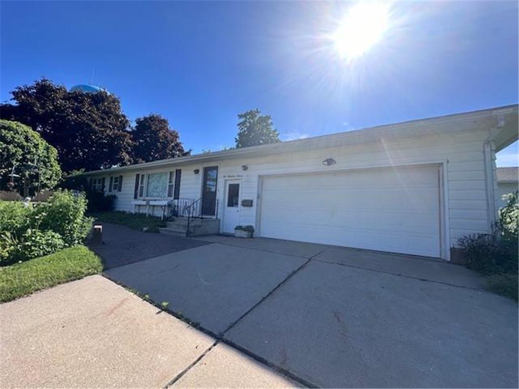 207 N Pine Street Caledonia MN 55921 7078608 image4
