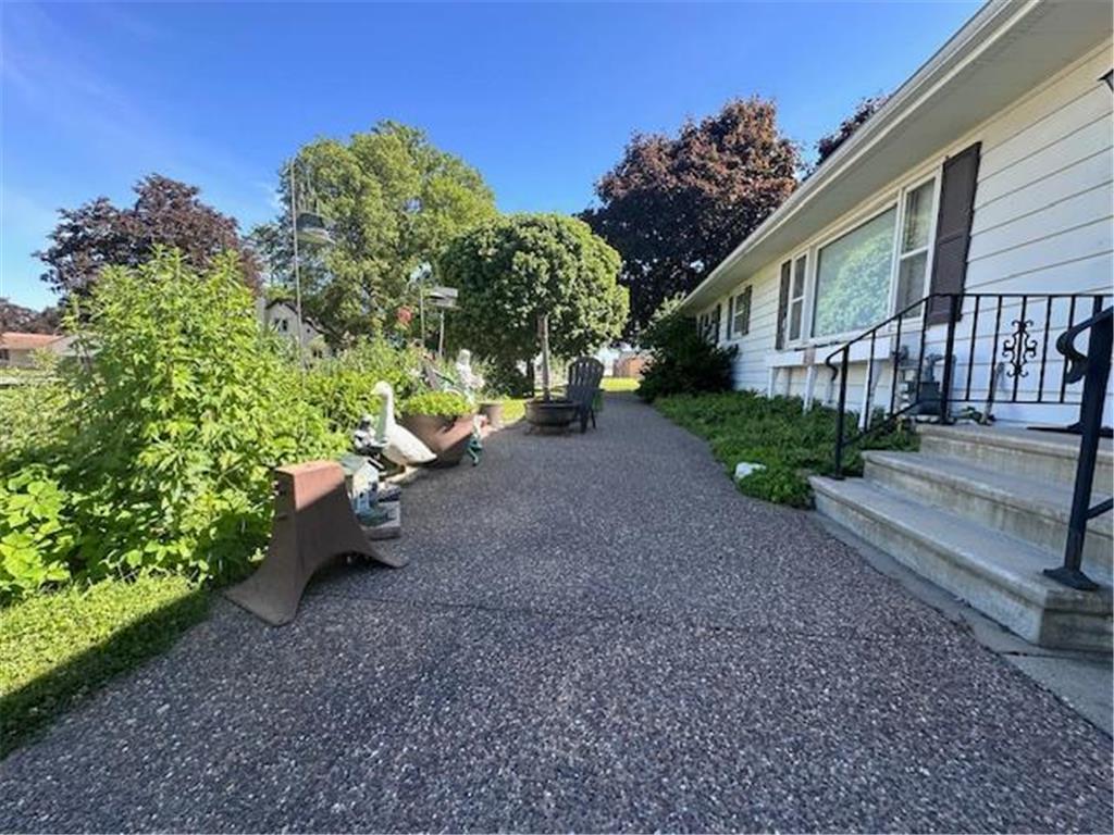 207 N Pine Street Caledonia MN 55921 7078608 image5