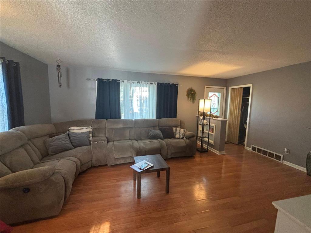 207 S 6th Street Montevideo MN 56265 7073813 image6