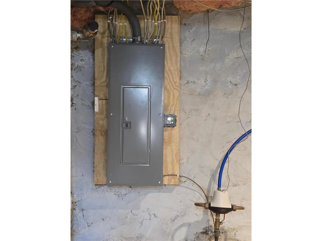 207 S Broadway Avenue Gilbert MN 55741 6803069 image15