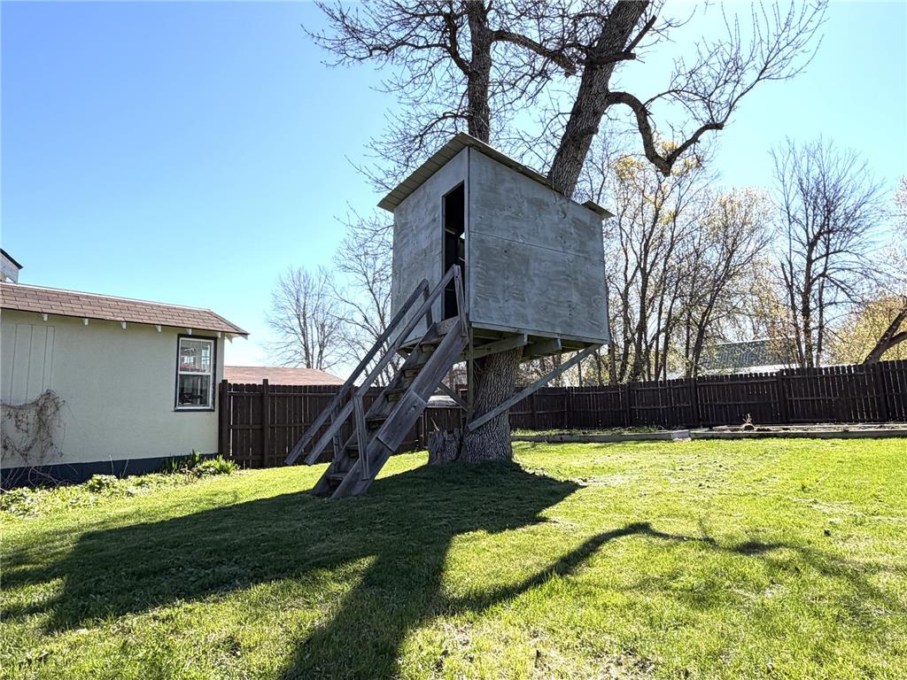 207 S Johnson Avenue Fosston MN 56542 7073900 image44
