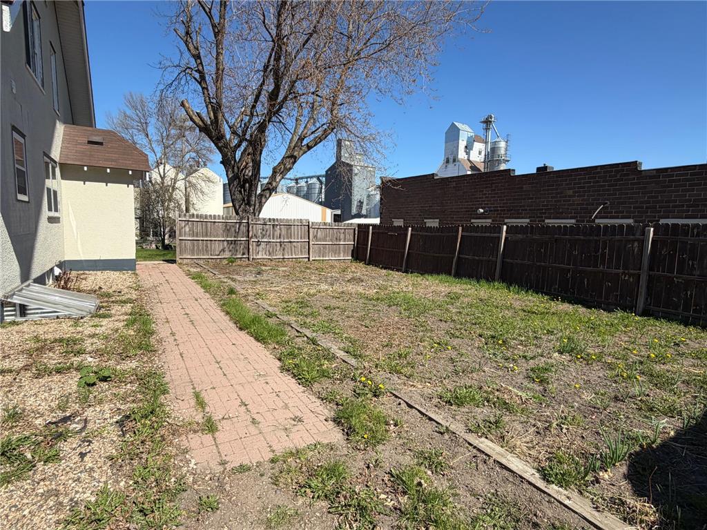 207 S Johnson Avenue Fosston MN 56542 7073900 image47